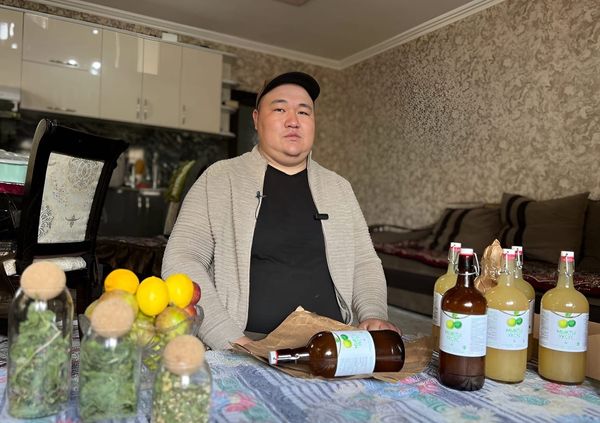 Арсланбаптын жапайы алмасынан уксус өндүргөн ишкер – Мыктыбек Сабиров