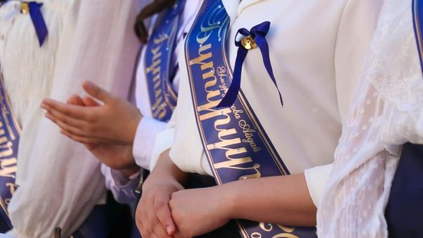 Быйыл Кыргызстанда 80 миңден ашык окуучу мектепти аяктайт