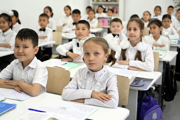 Мектептерде 6 күндүк окууну кайра киргизүү сунушталды