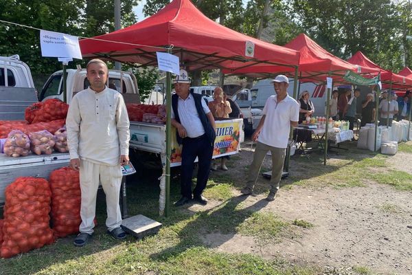 Кадамжайда азык-түлүк жарманкеси өттү