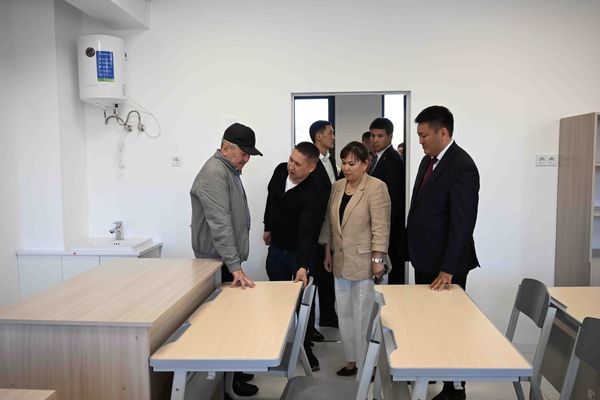 Адылбек Касымалиев Бишкектеги социалдык объектилерди текшерди