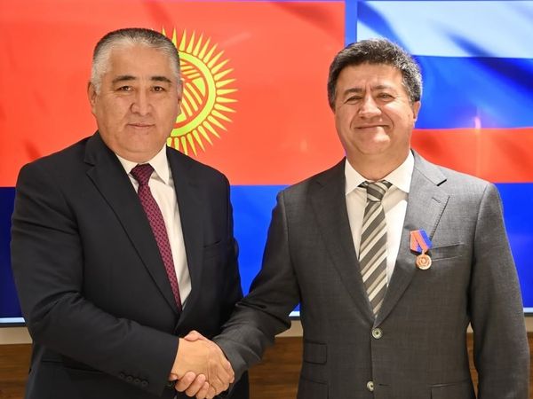 Кыргызстан менен Россия баңгизат кылмыштарына каршы кызматташууну күчөтүүнү талкуулашты