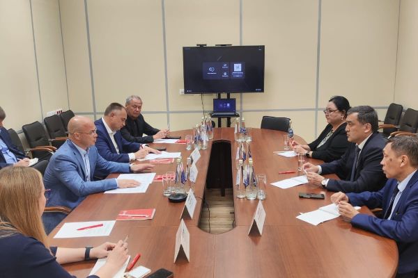 Росиядагы мигранттардын көйгөйүн чечүү жолдору каралды
