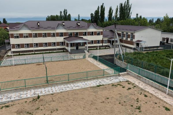 Жети-Өгүздө 87 млн сомго мектеп курулду