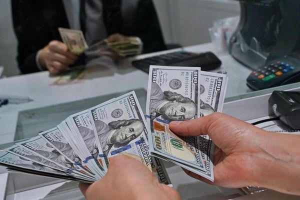 Улуттук банк үч алмашуу бюросунун лицензиясын убактылуу токтотту