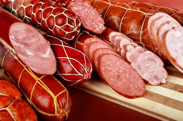 Өзбекстандан алынып келинген колбаса Кыргызстанга киргизилген жок