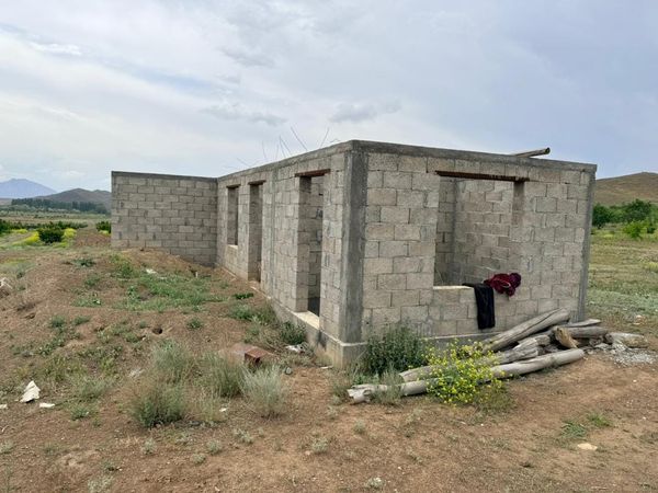 Баткенде мыйзамсыз курулуш үчүн 80 миң сом доо коюлду