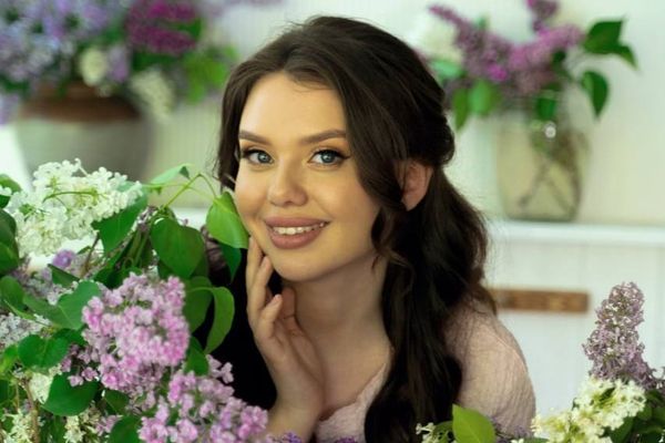 10 миң сомдон башталган бизнес: блогер-келин Моника онлайн дүкөн аркылуу ийгилик жаратууда