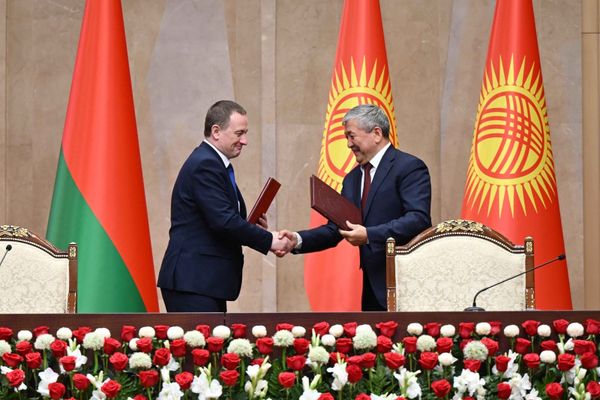 Кыргызстан менен Беларусь ортосунда бир катар документтерге кол коюлду