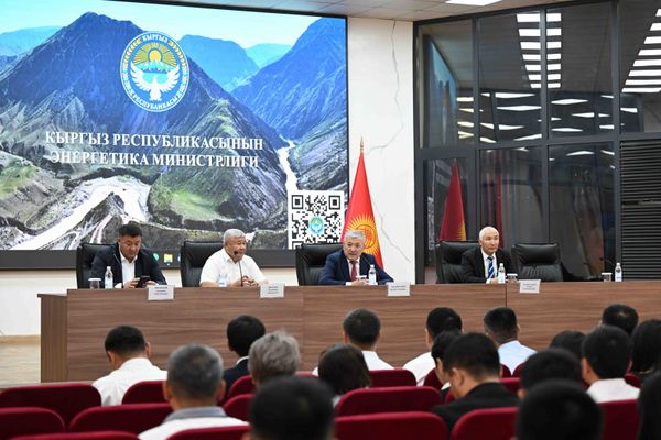 Энергетика министри эмгек жамаатка тааныштырылды