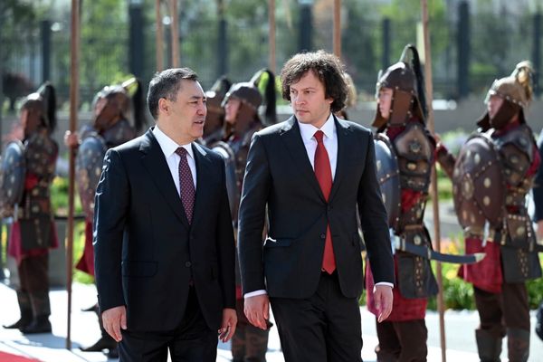 Садыр Жапаров менен Грузиянын премьер-министринин жолугушуусу болду
