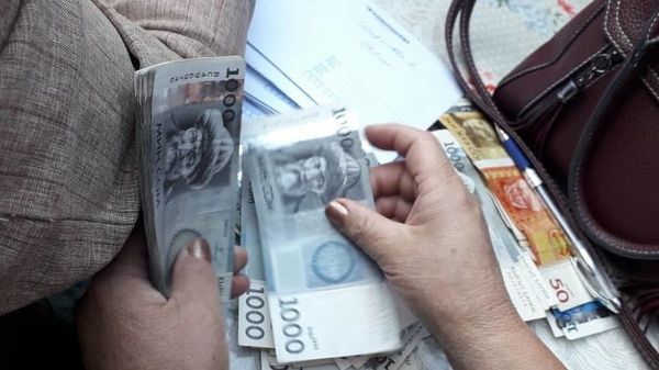 Кыргызстанда эң жогорку айлык акы кайсы тармакта?