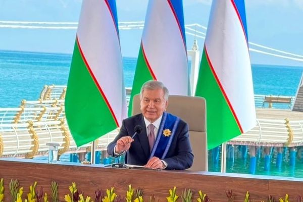 Шавкат Мирзиёев I даражадагы “Манас” ордени менен сыйланды