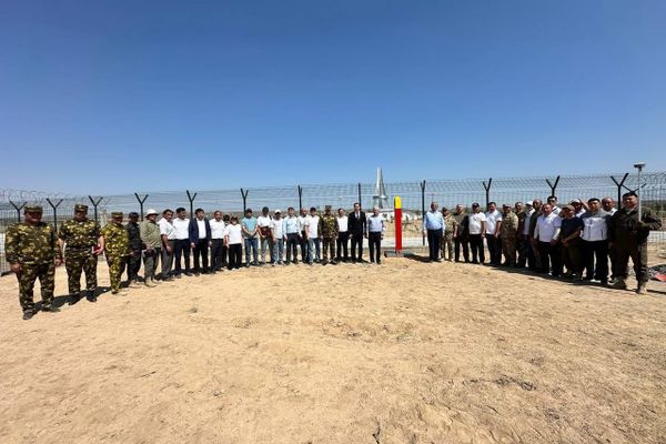 Кыргызстан, Тажикстан жана Өзбекстандын кесилишкен жерге чек ара мамычалары орнотулууда