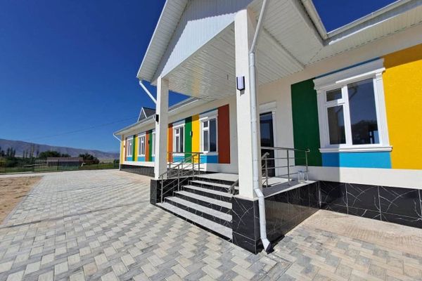 Манас районунун Кара-Арча айылына 30 млн сомдук бала бакча курулду