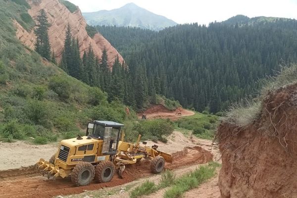 Жети-Өгүздө жайлоолорго баруучу жолдор оңдолду