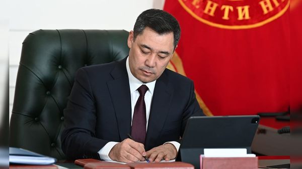 Жергиликтүү бийлик аймактарда кошумча дем алыш күндөрүн белгилей алат