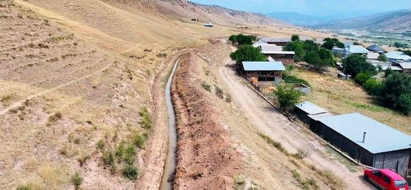 Базар-Коргондо 3,3 чакырым канал тазаланып, Каба айылына суу берилди