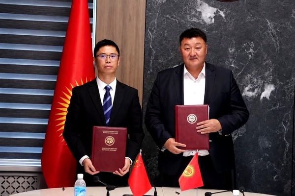 Кыргызстан менен Кытай энергетика боюнча меморандумга кол койду