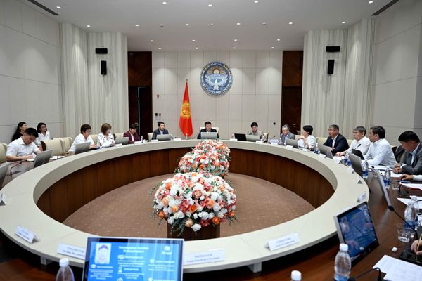 "Эл үмүтү" стипендиясын ыйгаруу боюнча комиссиянын жыйыны өттү