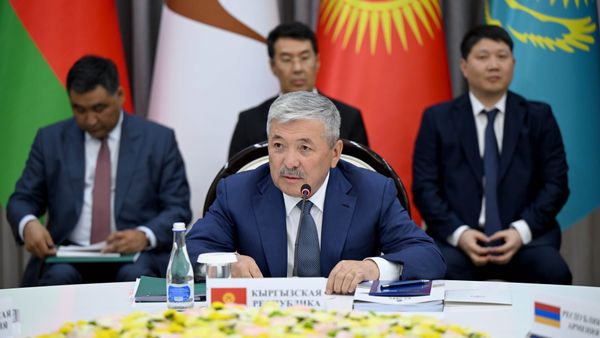 Адылбек Касымалиев: ЕАЭБ өз алдынча дүйнөнүн өнүккөн уюмуна айланышы керек