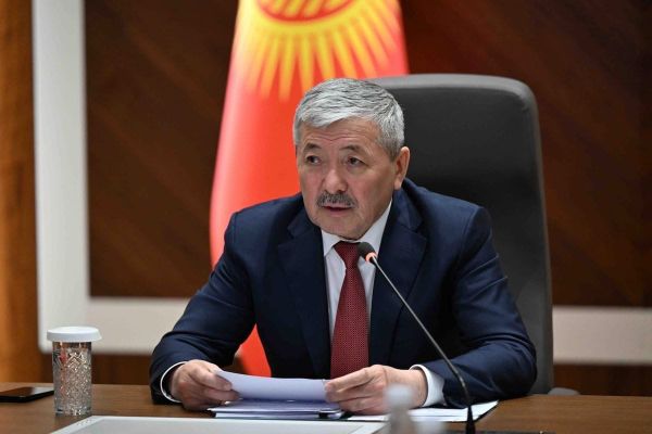 Адылбек Касымалиев: Жер эч качан сатылбайт