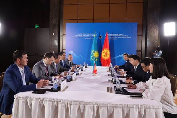 Алматыда Кыргызстан менен Казакстандын агрардык кызматташтыгы талкууланды