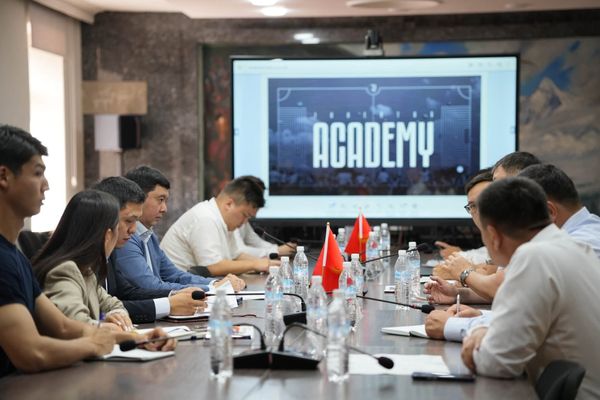 Кыргызстанда Juventus футбол академиясын ачуу пландалууда
