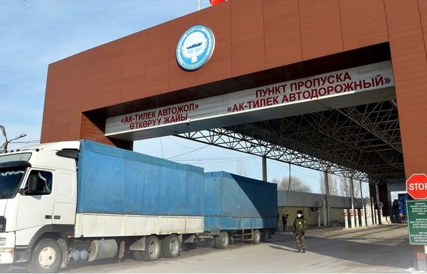 Кыргызстанга товарларды мыйзамсыз алып кирген кылмыштуу схема аныкталды