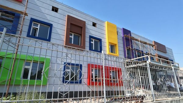 Сузактагы 120 орундуу бала бакчанын курулушу кайра жанданат