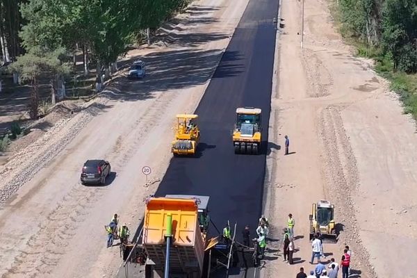 Таластагы жолдордун курулушу текшерилди