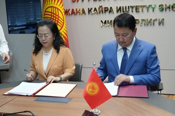 Кытайдан гранттык жардамдын негизинде 370 атайын техника алынат