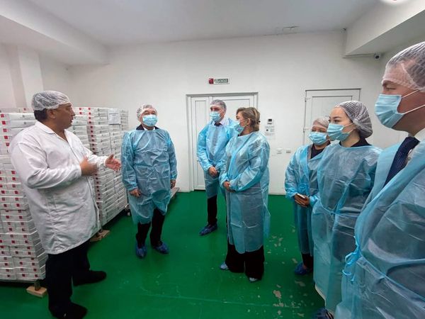 Дары өндүргөн ата мекендик ишканалар өнөктөштөргө тааныштырылды