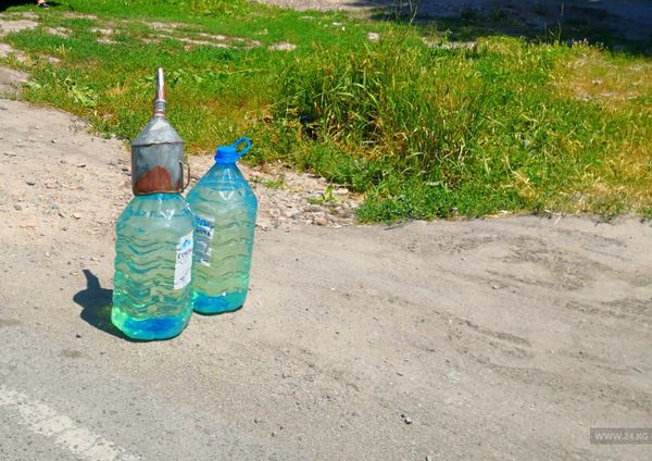 Мыйзамсыз күйүүчү май саткандарга карата рейд жүргүзүлдү