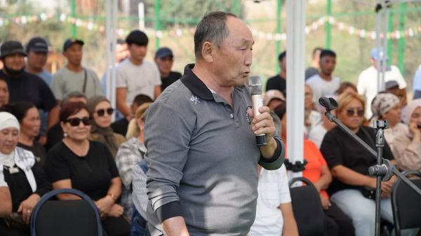 Свердлов районунда тургундар менен жергиликтү бийликтин өкүлдөрү жолугушту