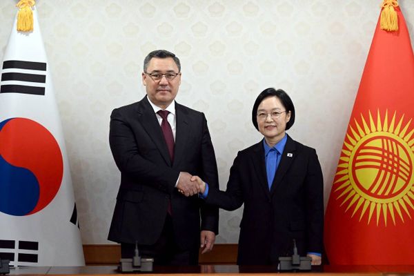 Садыр Жапаров Кореянын премьер-министри менен сүйлөшүүлөрдү өткөрдү