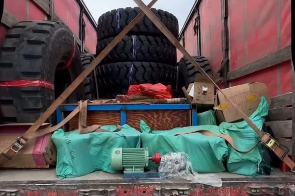 "Нарын" бажысы декларацияланбаган 36 түрдөгү товарды аныктады