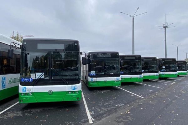 Бишкекке дагы 1600 автобус жетишсиз