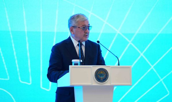 Садыр Жапаров: Өлкөнүн консолидацияланган бюджети 1 трлн сомдон ашты