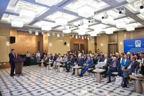 Бишкекте эгемендүүлүктүн 35 жылдыгына арналган конференция өттү