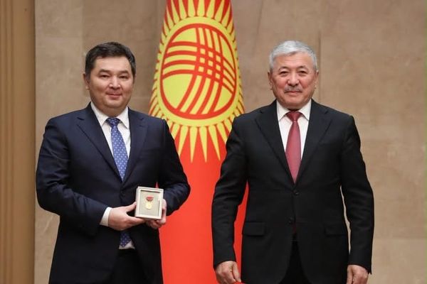 Экономика министрлигинин кызматкерлерине Мамкабдын сыйлыктары берилди