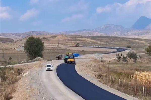 Кербен шаарын айланып өтүүчү 9 километр автожол курулууда