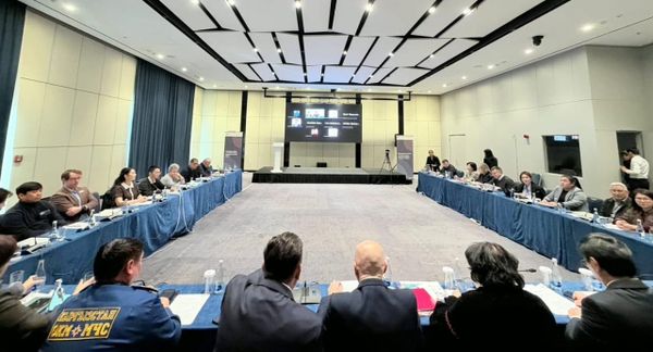 Кыргызстан "Бирдиктүү ден соолук" ыкмасы менен пандемияга даярдыгын күчөтүүдө