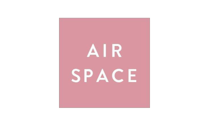 AIR SPACE 服飾