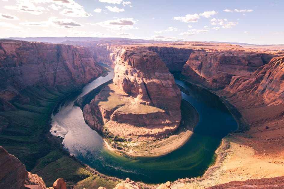 Horseshoe Bend near Page, Arizona shot at 16mm in mid-afternoon light in May 2016