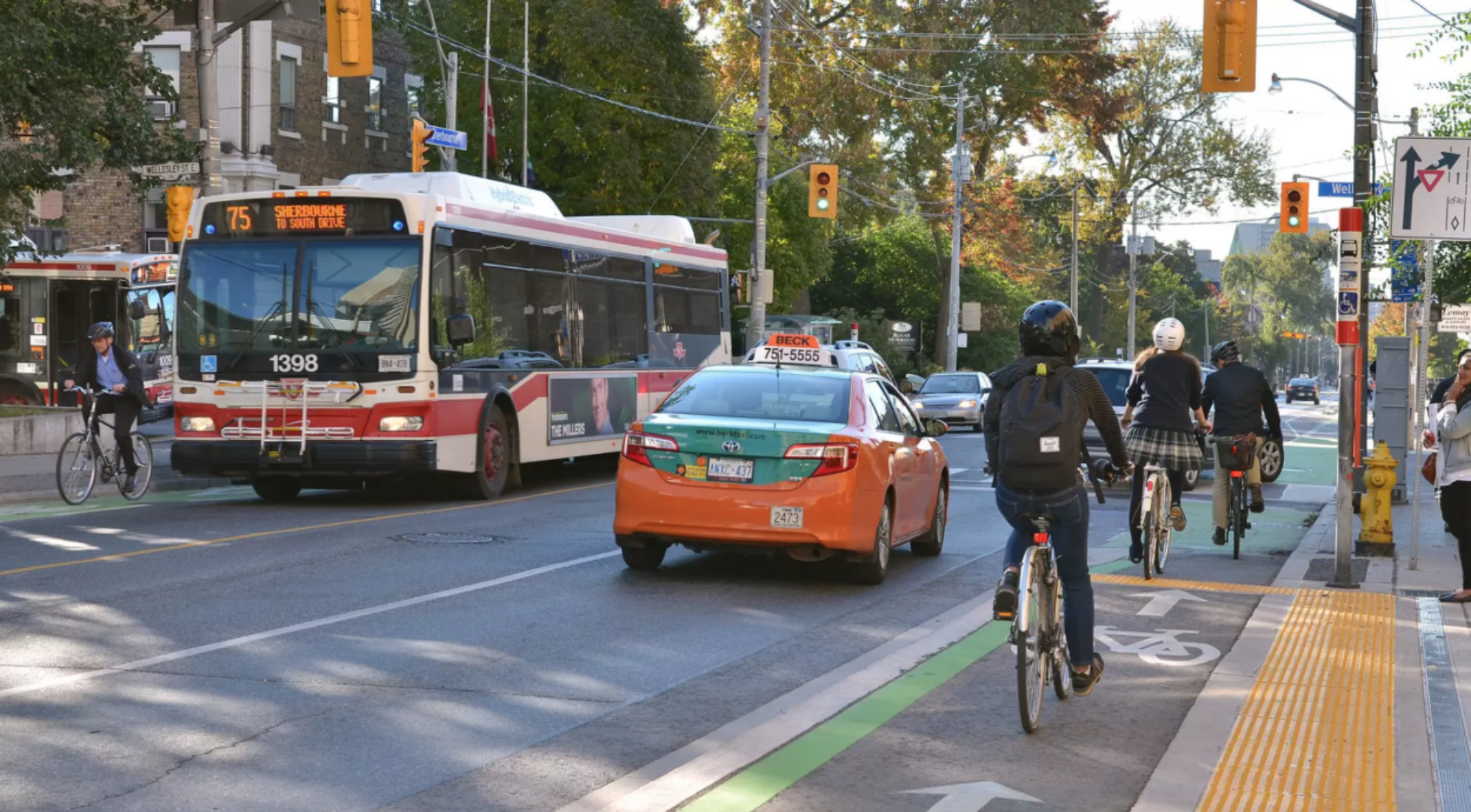 ADAMS: A long wait for a chicken strip basket and a sobering reminder of Ontario's car culture crisis