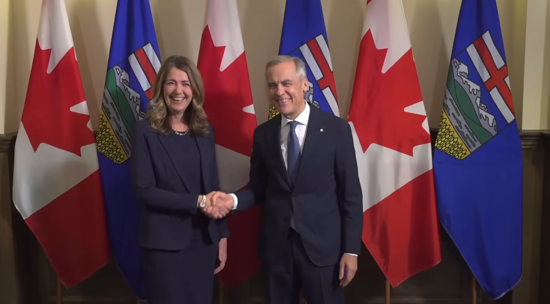 Alberta, Ottawa strike deal to advance new West Coast oil pipeline, reshape carbon pricing