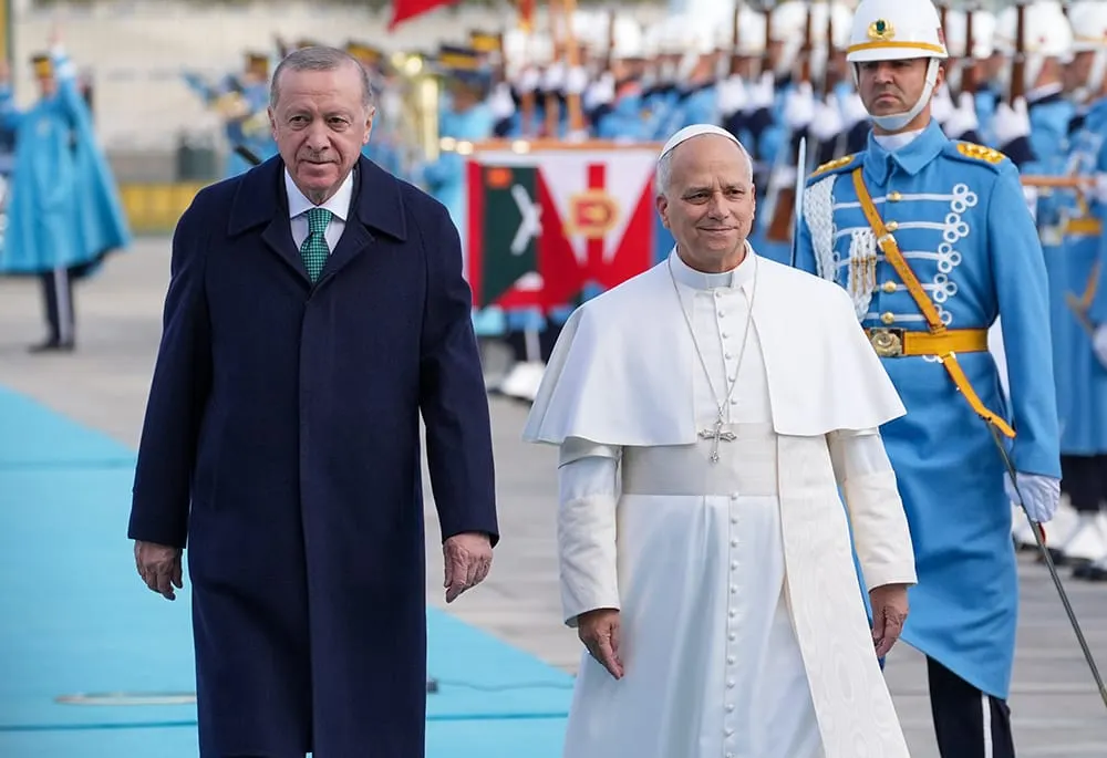 Pope Warns ‘Future of Humanity at Stake,’ Aides Admit He Also Says This When Cell Phone Reception Gets Spotty