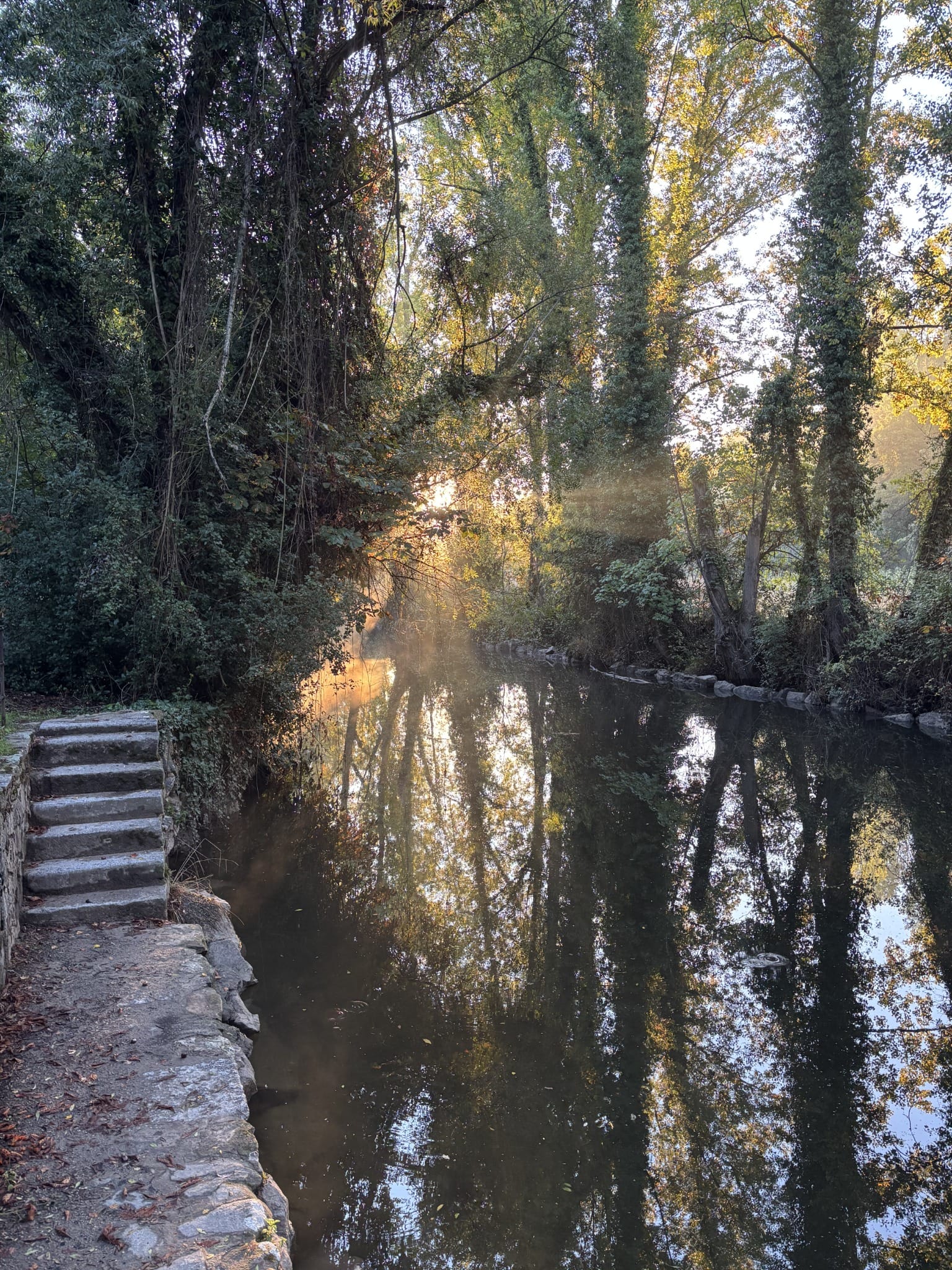 The Eresma beside the Alameda del Parral in Segovia