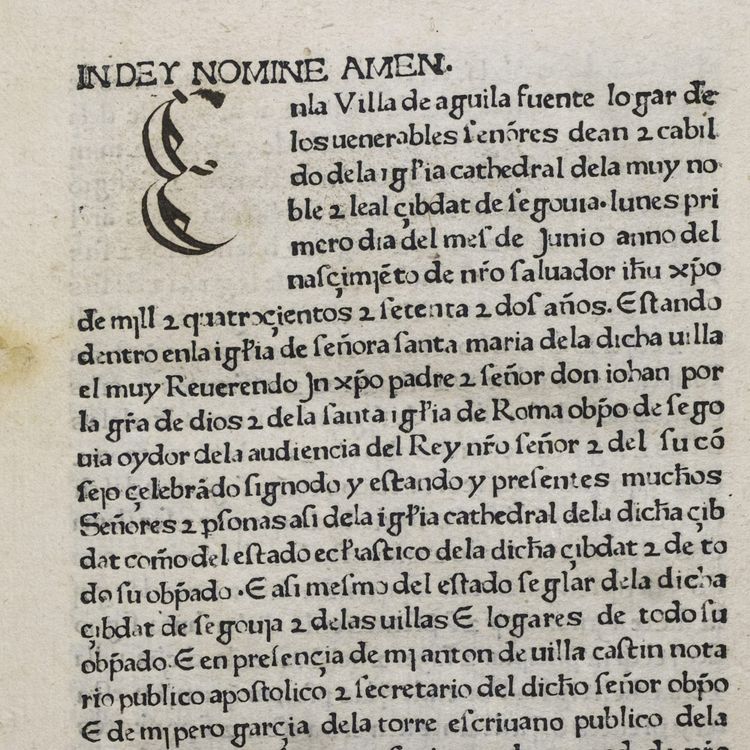 Close-up of historic Sinodal text naming Aguilafuente and Segovia, reproduced in the Cathedral of Segovia press dossier.